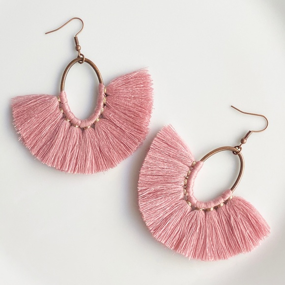 Jewelry - NEW "Amoret" Tassel Earrings (Dust rose)